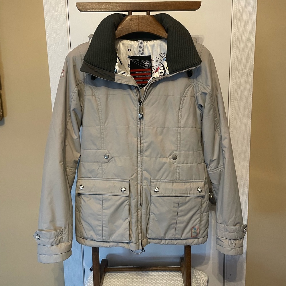 Burton woman’s medium snowboard jacket